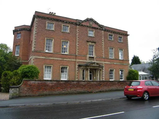 Dedicated nursing home Support in North Ferriby