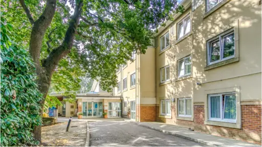 Compassionate Care in Southampton at Oak Lodge Care Home